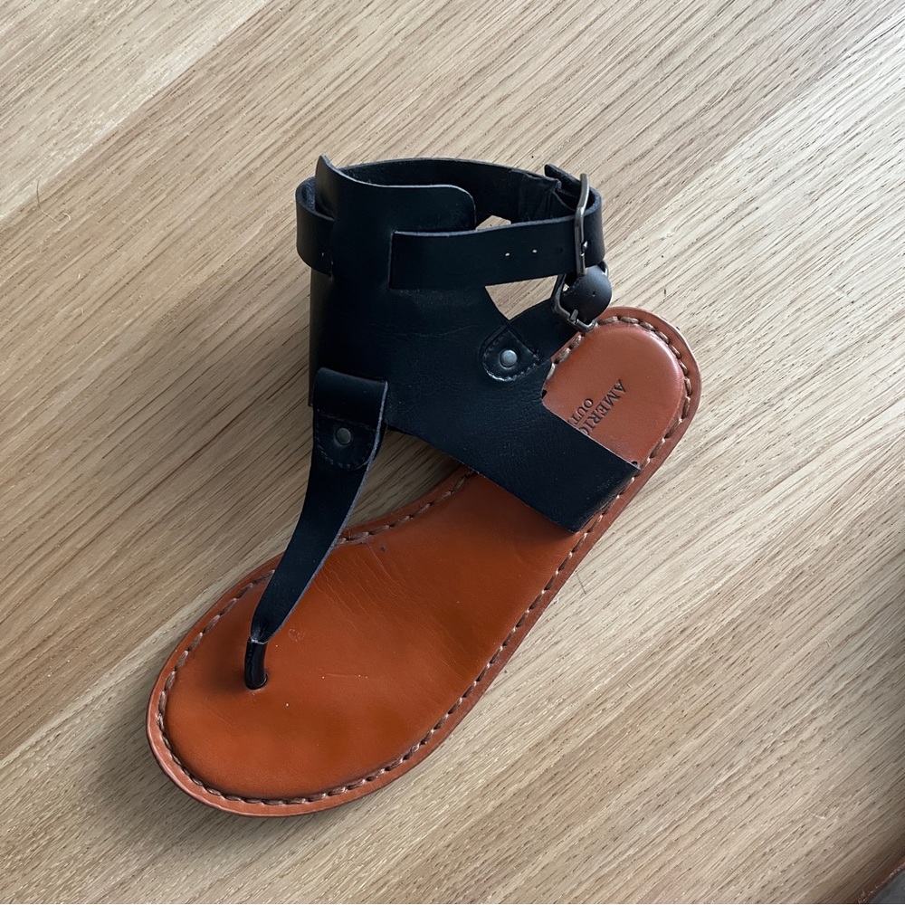 AE Black Sandals - Picture 5 of 6